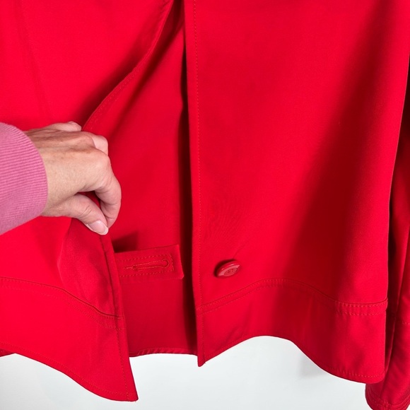 Lululemon Coco Softshell red jacket, Size 8, adjustable sleeves & collar - Picture 15 of 16